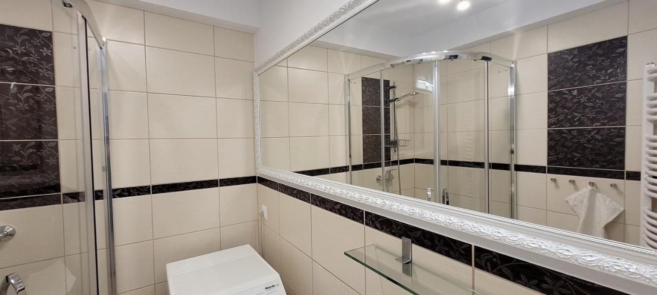 Apartament 4 Pietro Kolobrzeg Dış mekan fotoğraf